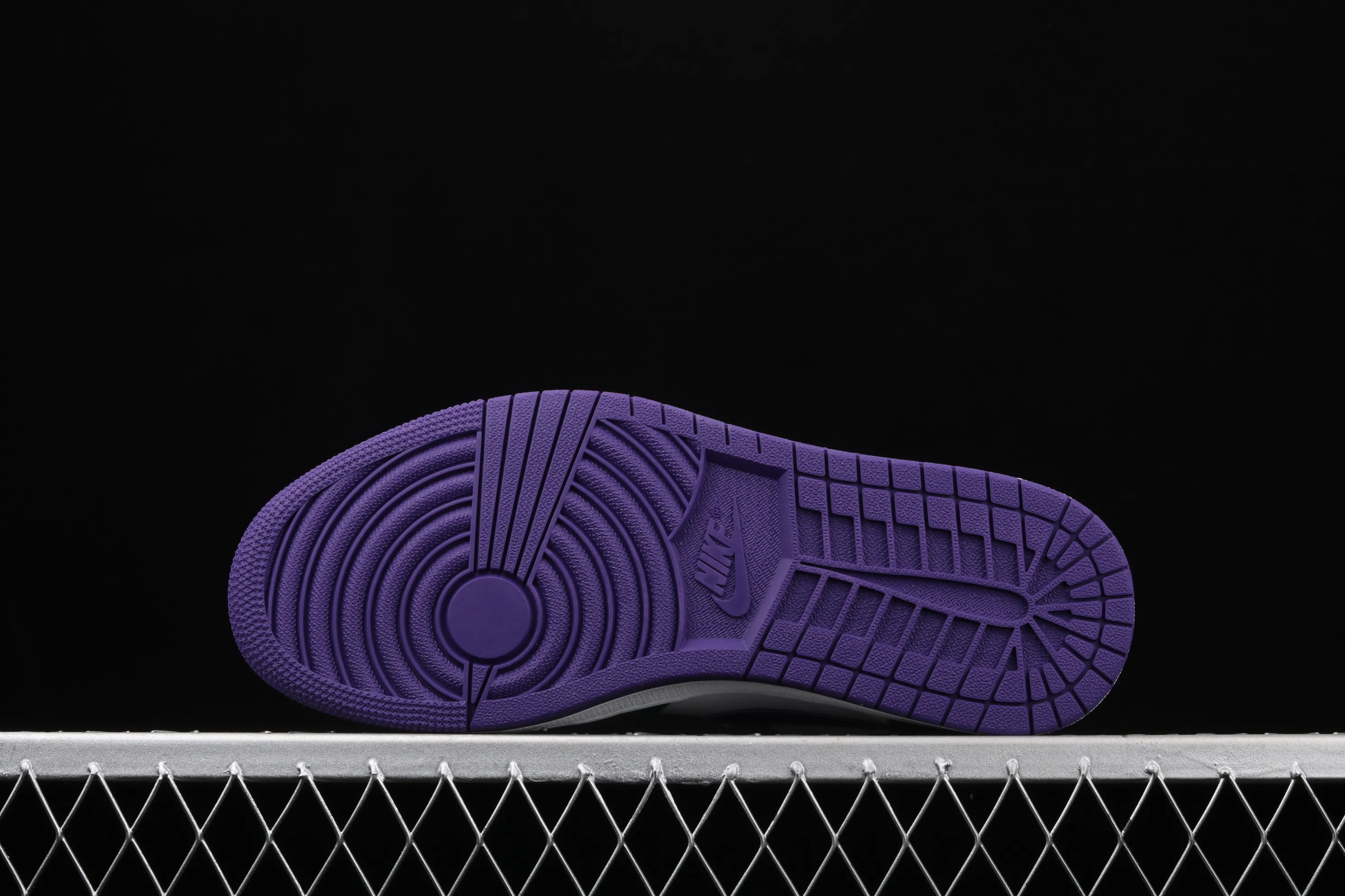 All Categories Air Jordan Jordan Series Basketball Shoes Air Jordan 1 Mid Air Jordan 1 Mid "Hulk" AJ1 Joe 1 Hulk White Purple Green Mid-top Classic Retro Cultural Leisure Sports Basketball Shoes 554724-300